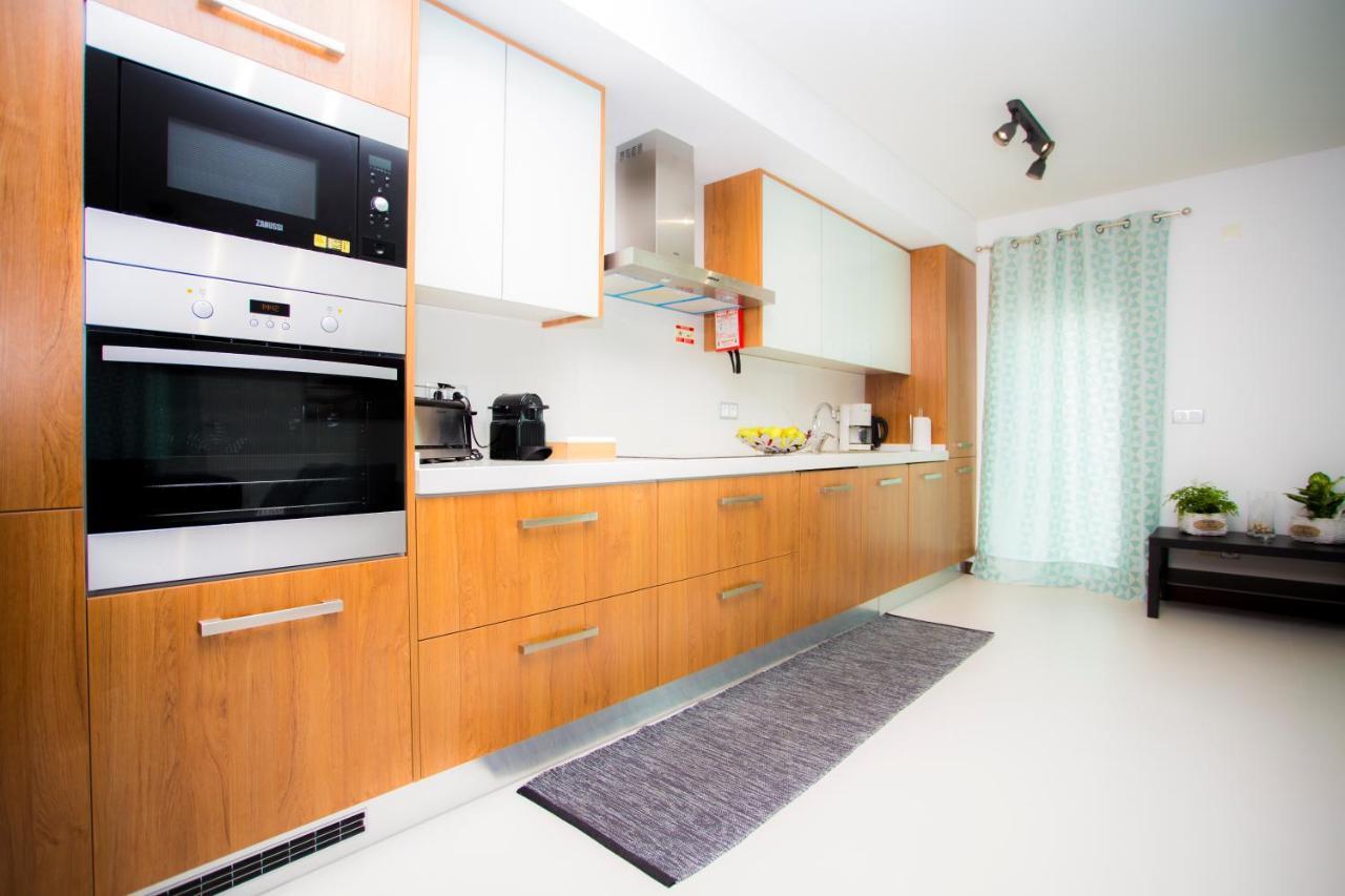 Surf And Stones Apartment Peniche Exterior photo