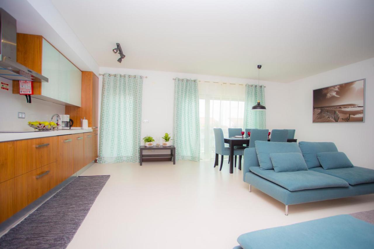 Surf And Stones Apartment Peniche Exterior photo